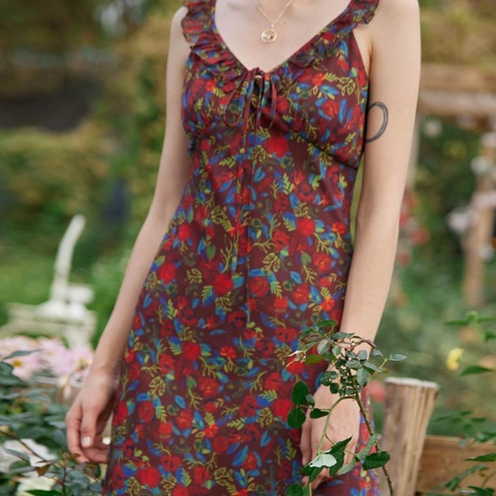 Simple Retro Jessie Floral Printed Chiffon Slip Dress